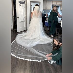 Brand new wedding veil!